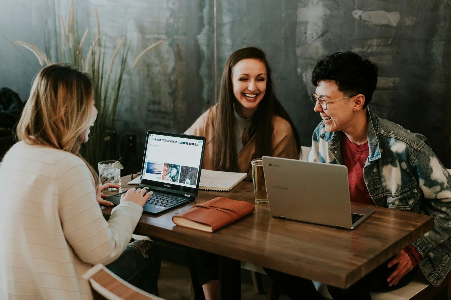 Creating a Culture of Kindness: How Employee Benefits Strengthen Team Spirit